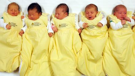 Durchschnittlich 1,5 Kindern je Frau weit die Geburtenziffer für das Jahr 2015 aus.