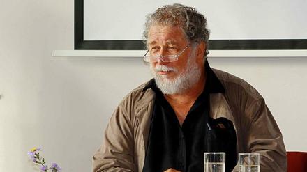 Der Autor Richard Pietraß.