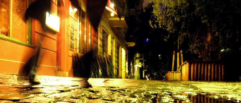 Zur Bekämpfung von Stalking soll "Nachstellung" ein eigener Straftatbestand werden.