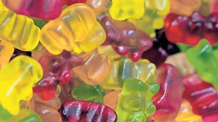In vielen Ländern genießt man Gummibären aus Deutschland.