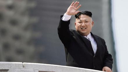 Wurde schon für Sony-Hack verantwortlich gemacht: Der nordkoreanische Machthaber Kim Jong Un Foto: Wong Maye-E/AP/dpa