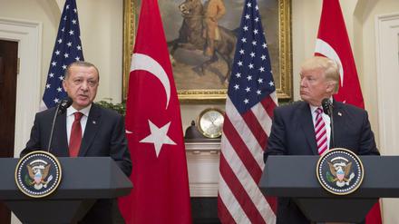 Nicht auf einer Linie: Erdogan und Trump bei ihrem ersten Treffen in Washington am Dienstag.