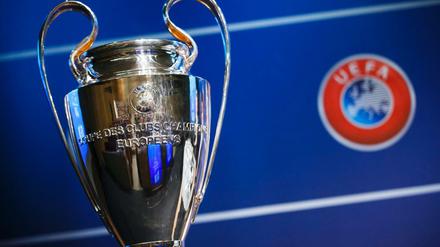 Objekt der Begierde: Die Champions-League-Trophäe.