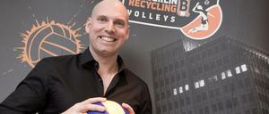 Neuer Mann am Ball. Luke Reynolds erhielt einen Zweijahresvertrag in Berlin.