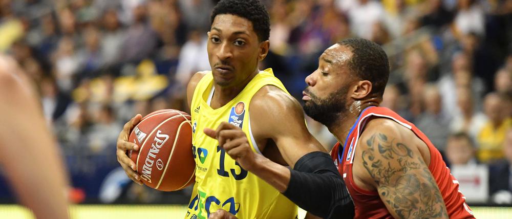 Mit Ellbogeneinsatz. Alba Berlin gewinnt Spiel vier gegen München.