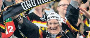 Steht auf, wenn ihr Kölner seid. Die Weltmeisterschaft 2017 dürfte sich für den Deutschen Eishockey-Bund finanziell rechnen. Neben den Spielen der eigenen Mannschaft waren auch viele andere Partien gut besucht. 