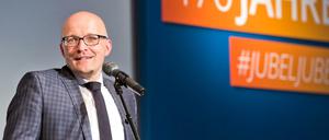 Thomas Kralinski (SPD), Chef der Staatskanzlei Brandenburg, bei seinem Grußwort zur 170-Jahr-Feier der Gasag in Berlin am 18. Mai 2017.