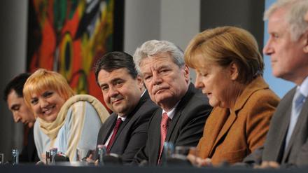 Auf ein Wort. Welche Informationen Spitzenpolitiker preisgeben, entscheiden sie in vielen Belangen ganz allein.
