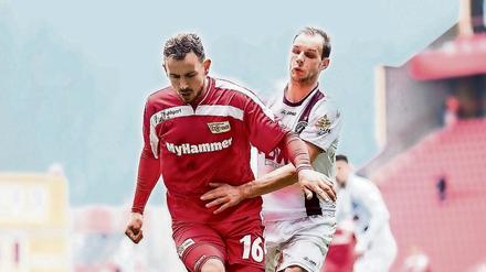 Urgestein. Verteidiger Christof Köhne (rechts) spielt seit fünf Jahren für den BFC Dynamo und bestreitet am Donnerstag das letzte Spiel seiner Karriere. 