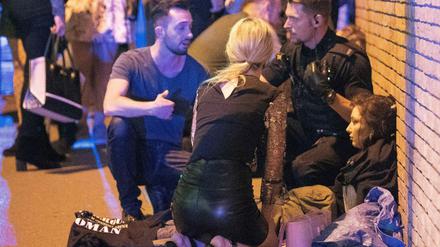 Unter den Konzertbesuchern waren viele junge Fans der Sängerin Ariana Grande.