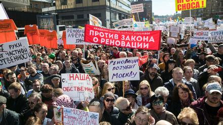 Tausende Moskauer haben in den vergangenen Tagen gegen die kontroversen Pläne der Stadtverwaltung protestiert.