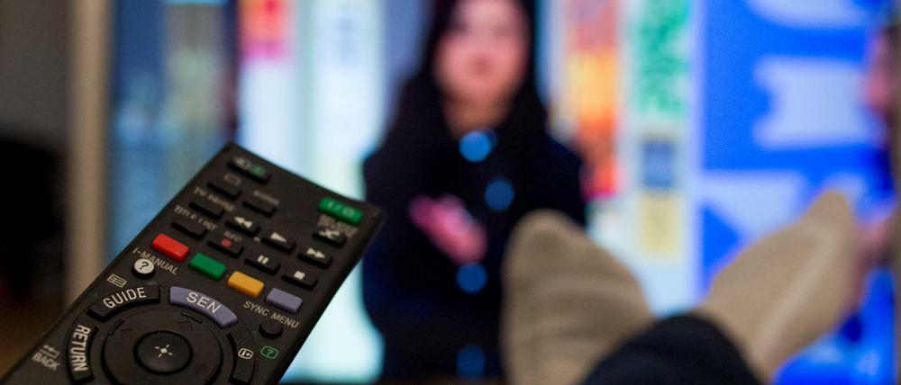 Fernsehen ist mehr und mehr eine Beschäftigung für Senioren