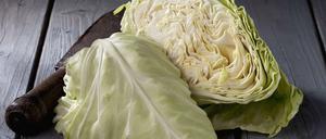 Spitzkohl schmeckt dezenter und feiner als Weißkohl.