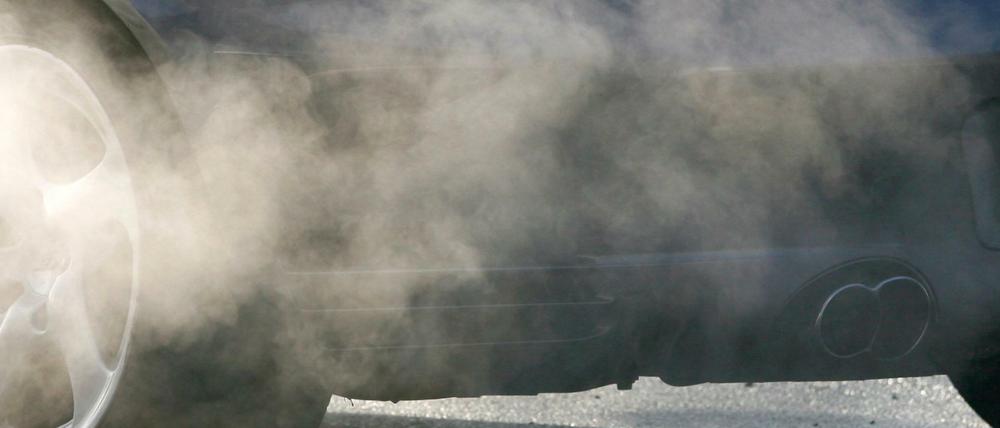 Emissions coming out of an exhaust. The EU now decides new regulations for car emissions.