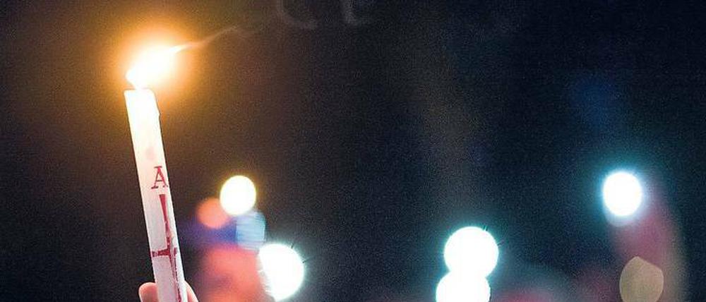 Licht ins Dunkel. Der Kirchentag macht auch die Probleme deutlich, die der Glaube im säkularen Berlin hat.