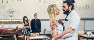 Heirat im Gefängnis. Diane Kruger als Katja Sekerci und Numan Acar als ihr kurdischer Mann, der später Opfer eines Anschlags von Neonazis wird.