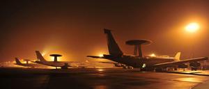 Awacs-Aufklärungsflugzeuge am türkischen Nato-Stützpunkt Konya (Archivbild von 2004)