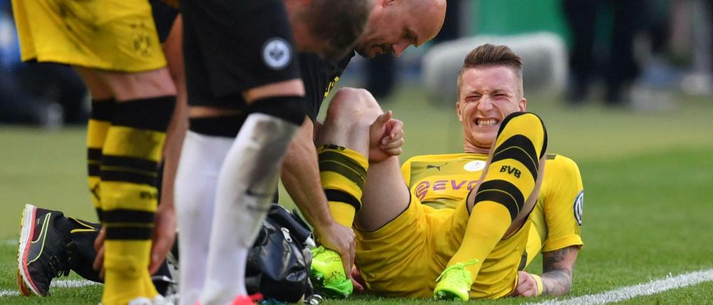 Dortmunds Marco Reus zog sich im Pokalfinale einen Teil-Kreuzbandriss zu.