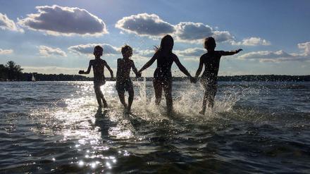 Das kann man auch mal in den Ferien machen: Im Wannsee baden.