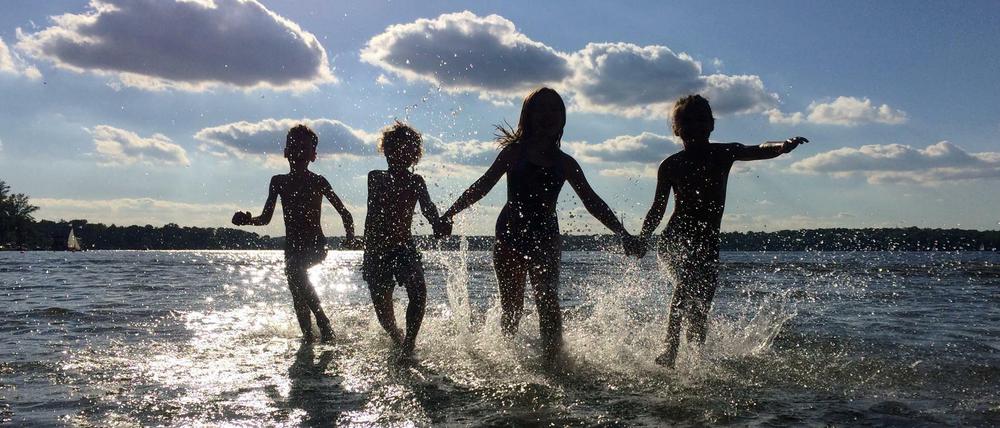 Das kann man auch mal in den Ferien machen: Im Wannsee baden.
