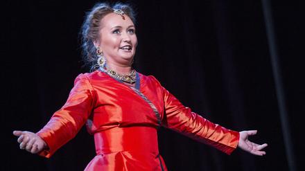 Die russische Sopranistin Julia Lezhneva als Laodike in der Aufführung "Siroe, König von Persien" im Vígszínház in Budapest. Lezhneva startete ihre Karriere als Belcanto-Wunderkind und debütierte 18-jährig an der Seite des Startenors Juan Diego Flore.