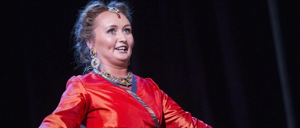 Die russische Sopranistin Julia Lezhneva als Laodike in der Aufführung "Siroe, König von Persien" im Vígszínház in Budapest. Lezhneva startete ihre Karriere als Belcanto-Wunderkind und debütierte 18-jährig an der Seite des Startenors Juan Diego Flore.