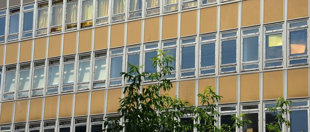 Die Hufeland-Oberschule in Berlin-Buch. An vielen Schulen in Berlin werden mehr Hausmeister gebraucht. 