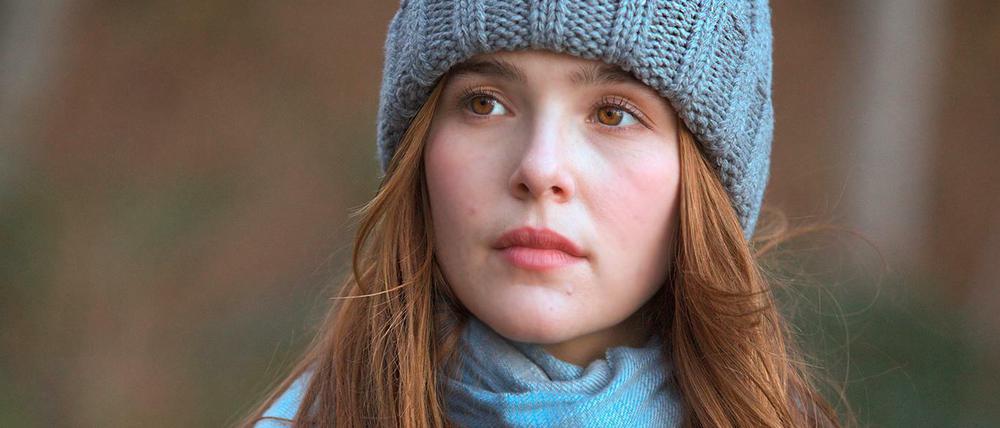Täglich grüßt das Murmeltier: Samantha (Zoey Deutch) kommt in „Wenn du stirbst, zieht dein ganzes Leben an dir vorbei, sagen sie“ nicht zur Ruhe.