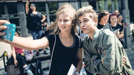 Mehr Daten für Selfies: Doch das Angebot ist umstritten.