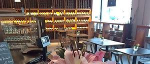 Weinladen, Weinbar und gutes Restaurant zugleich: das "SchmidtZ&Ko" in Friedenau.