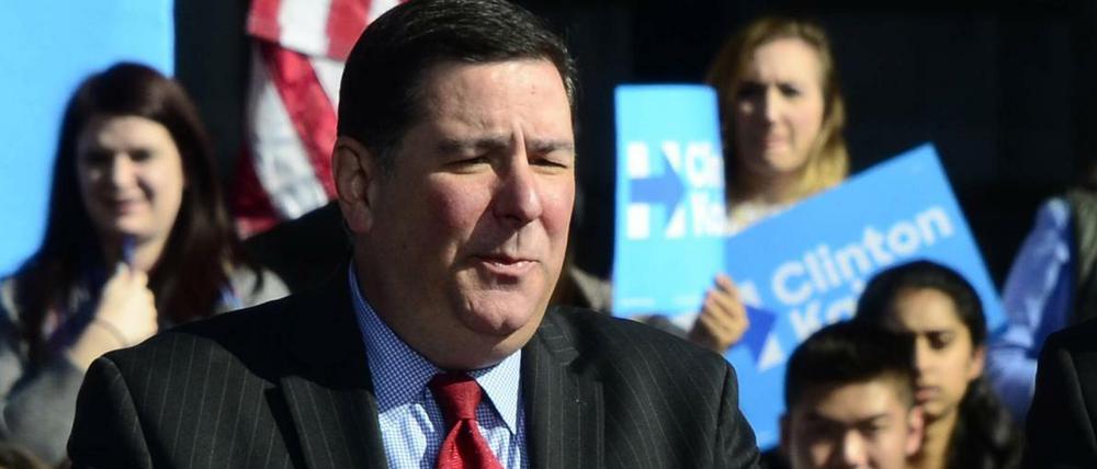 Pittsburghs Bürgermeister Bill Peduto ist sauer auf US-Präsident Donald Trump.