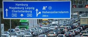 Stau auf der Berliner Stadtautobahn A100
