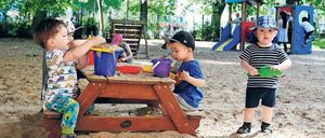 Spielerisch lernen. Auch im Sandkasten mischen sich die Sprachen.