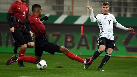 Timo Werner fällt gegen Dänemark wegen Magen-Darm-Beschwerden aus.