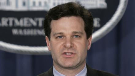 Christopher Wray.