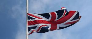 Die Flaggen in Großbritannien wurden auf Halbmast gesetzt.