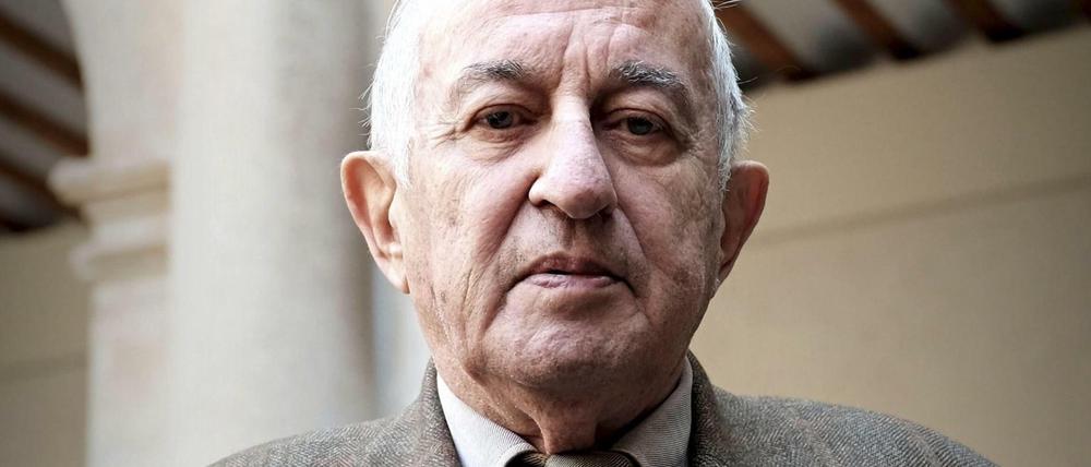 Der spanische Schriftsteller Juan Goytisolo vor der Verleihung des Miguel de Cervantes 2014 Preis an ihn.