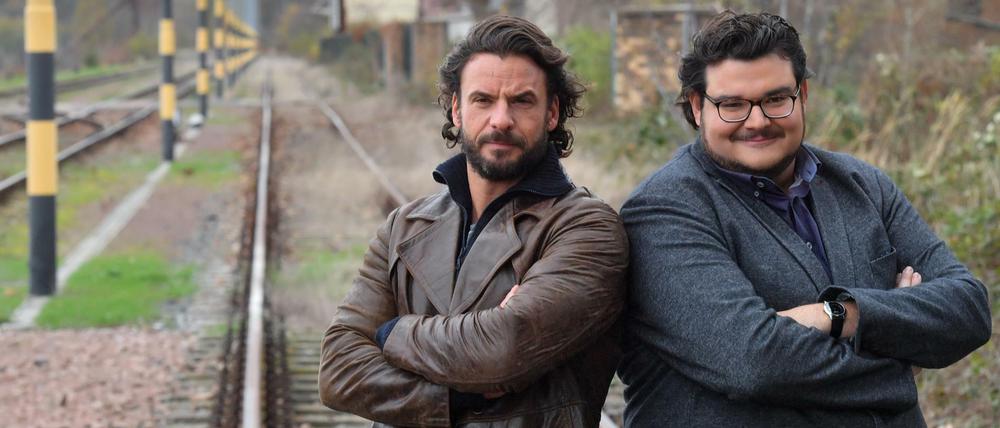 In Warteposition. Die Schauspieler Stephan Luca (links ) und Axel Ranisch wissen noch nicht, ob die Krimi-Reihe "Zorn" fortgesetzt wird.