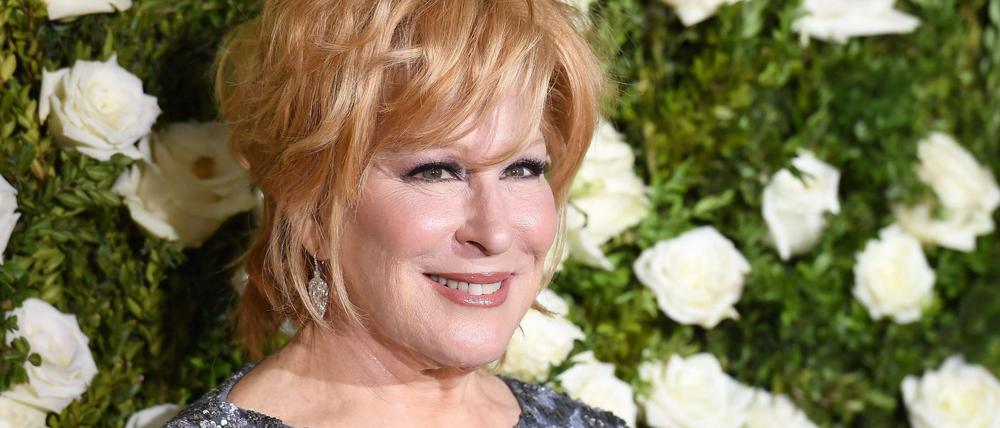 Hollywoodstar Bette Midler auf dem Roten Teppich der Tony Awards in New York.