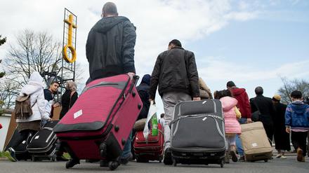 Syrische Flüchtlinge kommen im Grenzdurchgangslager Friedland im Landkreis Göttingen an.