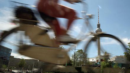 Quer durch Berlin. An diesem Sonntag gehören Berlins Straßen den Radfahrern - zumindest vorübergehend.