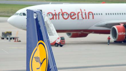 Hängt hinterher. Air Berlin wird zwischen großen Airlines und Billigfluggesellschaften zerrieben.