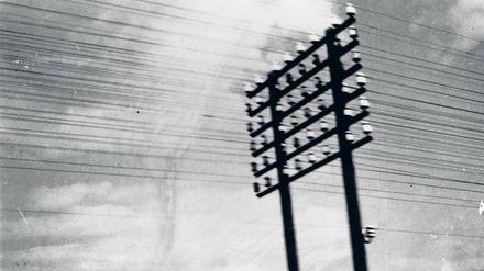 Poesie der Bahnfahrt. Tim N. Gidal zeichnet eine Reise von München nach Berlin im Jahr 1931 mit der Kamera als Erzählung in Bildern auf.