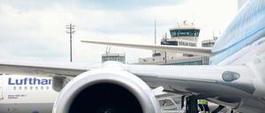 Wie weiter mit dem City-Airport? Darüber können die 11 000 Berliner Mitglieder der CDU bis Ende Juni abstimmen. 