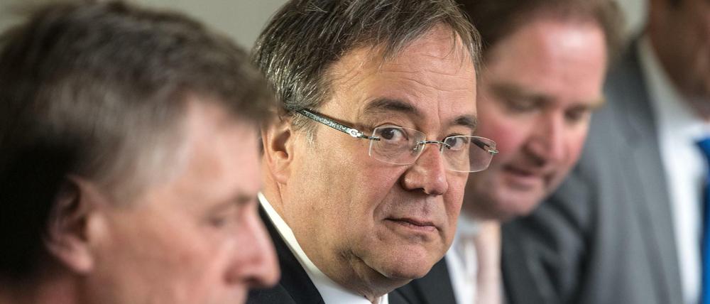  Armin Laschet (CDU) will den Koalitionsvertrag für die schwarz-gelbe Regierung in NRW am Freitag vorstellen. 