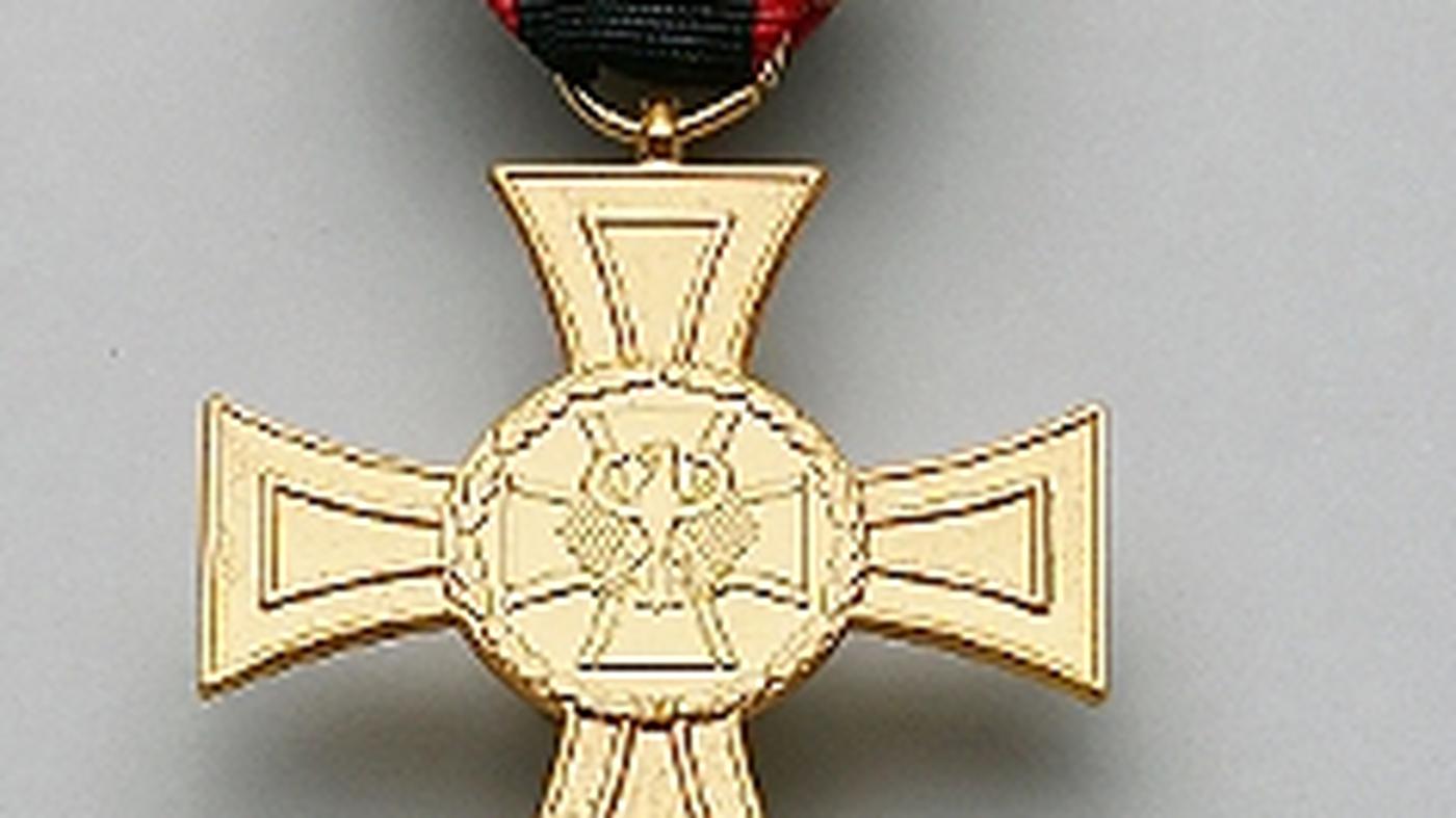 Auszeichnung Das Kreuz mit dem Ehrenkreuz