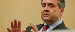 Minister Gabriel hat Abstand genommen von den UN-Verhandlungen über Atomwaffenverbote.