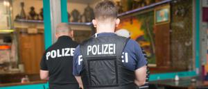 Die Besoldung der Berliner Beamten steigt stärker an, als ursprünglich vom Senat geplant.