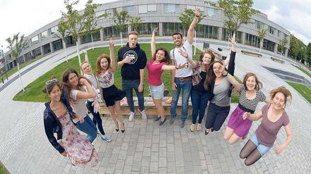 Sprung in ein neues Leben: Der Beginn eines Studiums ist eine große Umstellung für Schulabsolventinnen und -absolventen. Die Freie Universität erleichtert Studieninteressierten die Orientierung und die Suche nach dem richtigen Studienfach.