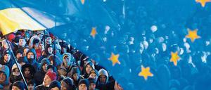 Pro-EU-Demonstration in Kiew am Tag vor dem Beginn des dritten Gipfeltreffens der "Östlichen Partnerschaft" Ende November 2013.